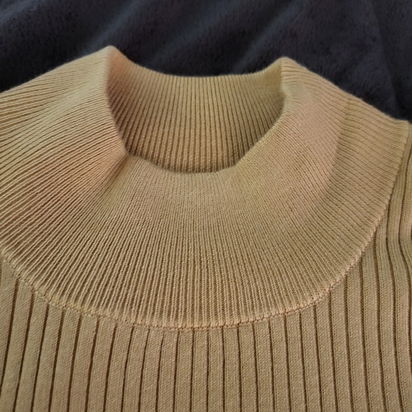 Fashion 2 Figure: Mustard SEXY Bodycon Long Sleeve Dress: New Never Worn - Picture 4 of 9